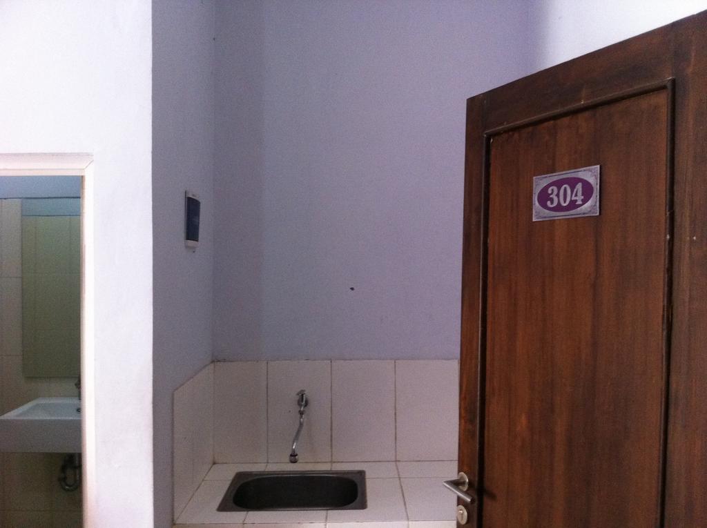 Pineapple Mansion Hotel Surakarta  Room photo