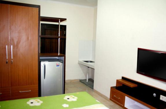 Pineapple Mansion Hotel Surakarta  Room photo